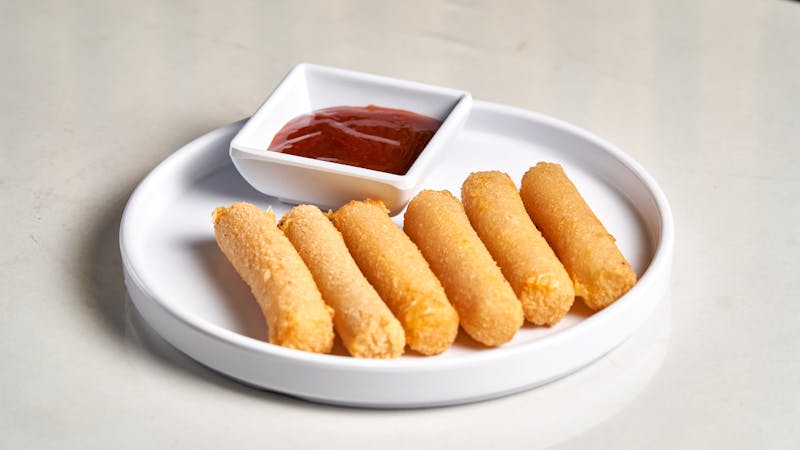 Crispy Mozzarella Sticks with tomato dip